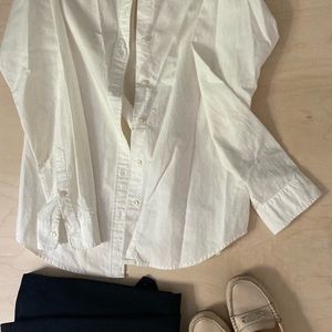 Uniqlo white collar top